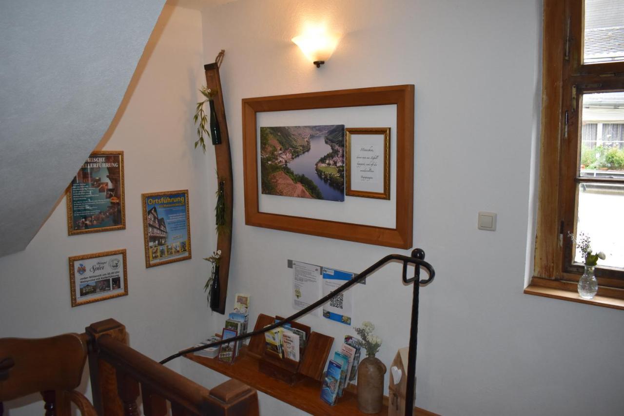 Landgasthof Zur Sonne Enkirch Bagian luar foto