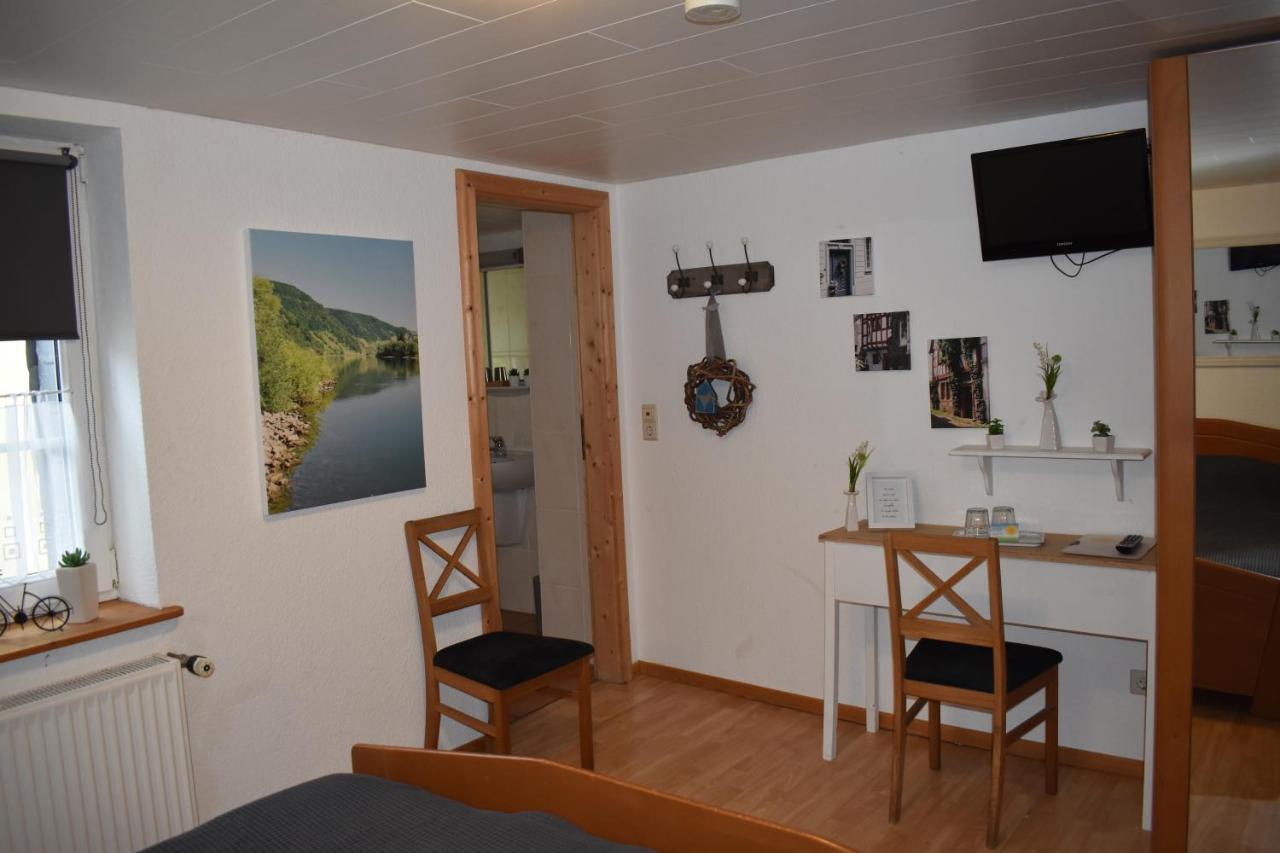 Landgasthof Zur Sonne Enkirch Bagian luar foto
