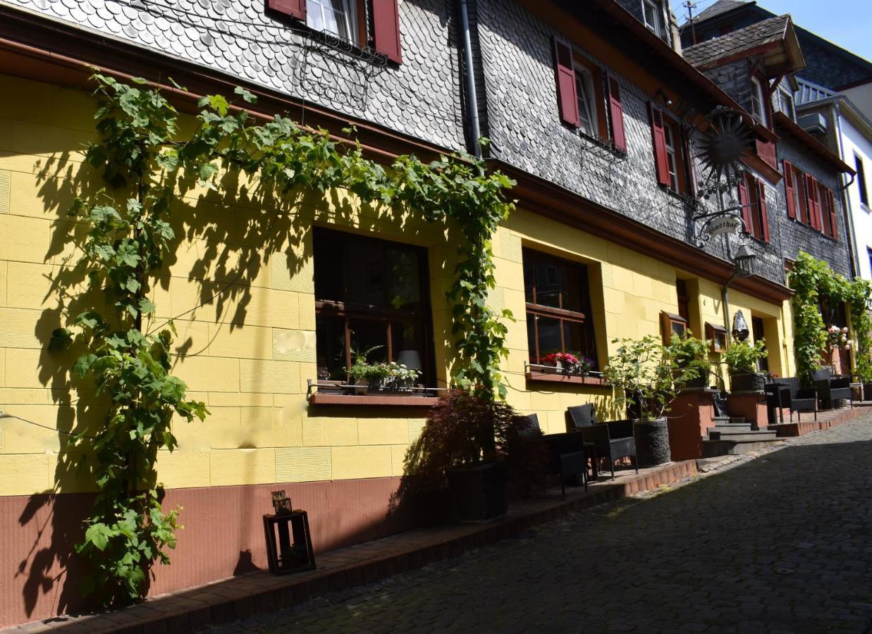 Landgasthof Zur Sonne Enkirch Bagian luar foto