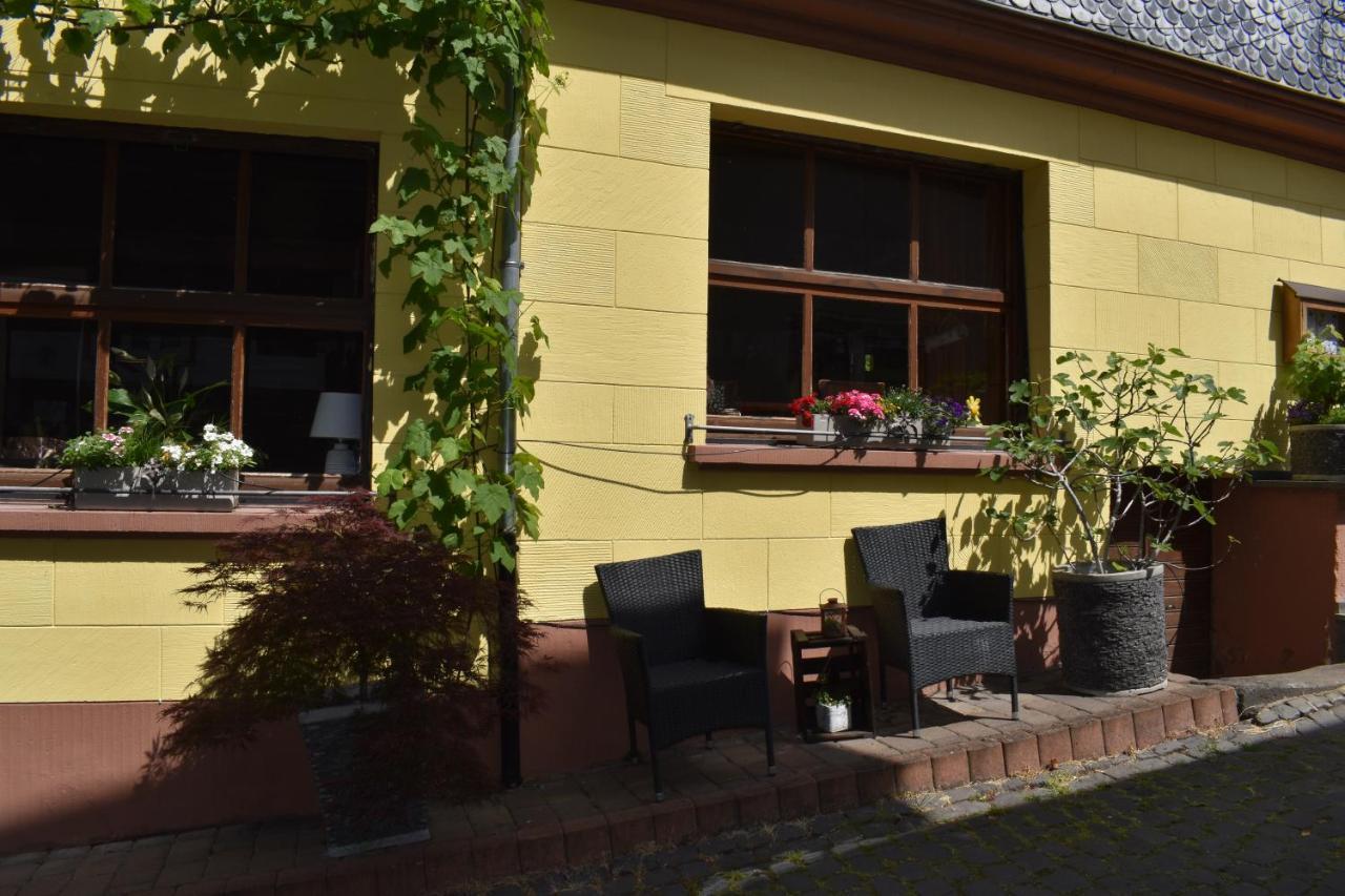 Landgasthof Zur Sonne Enkirch Bagian luar foto