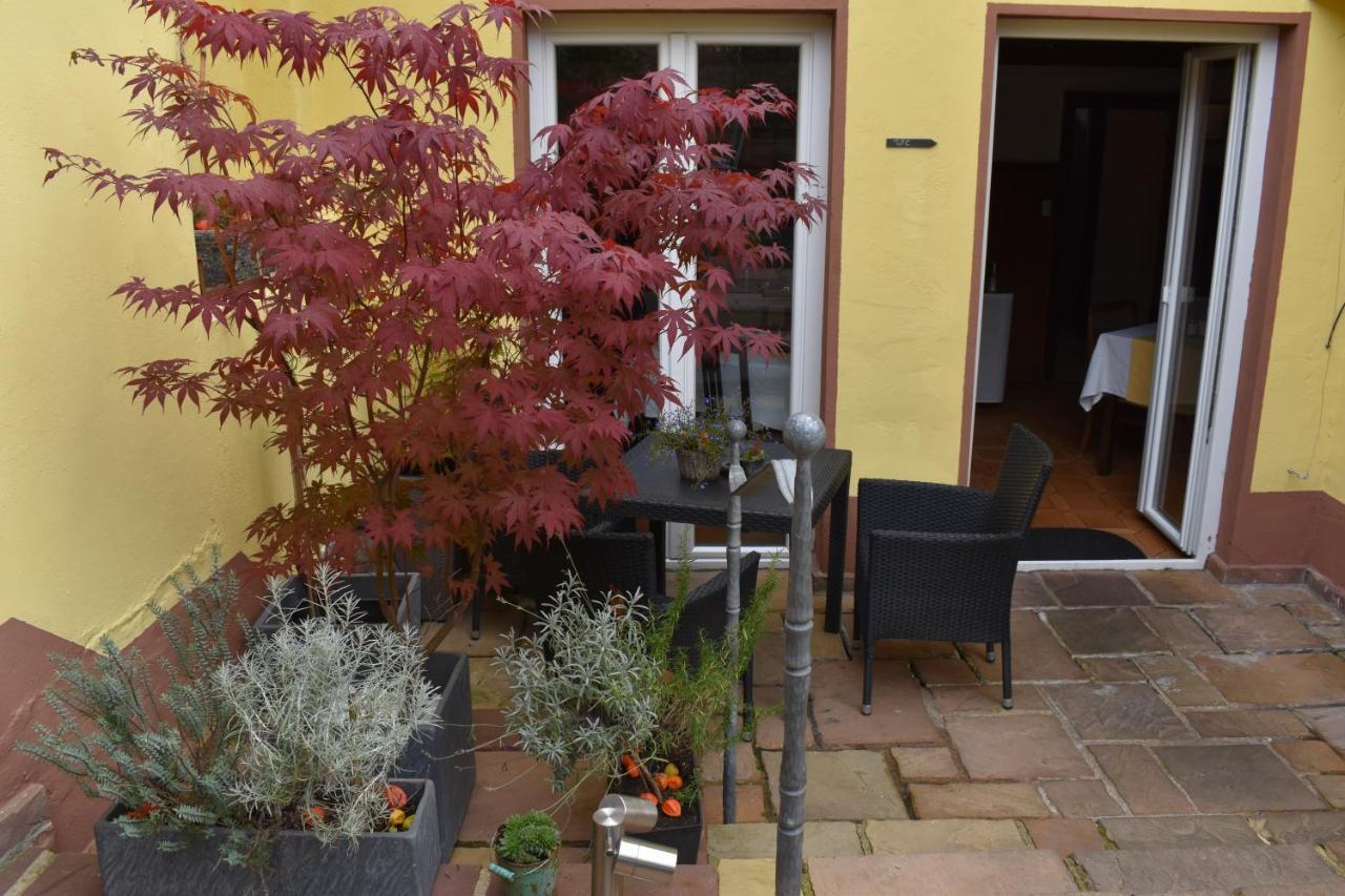 Landgasthof Zur Sonne Enkirch Bagian luar foto