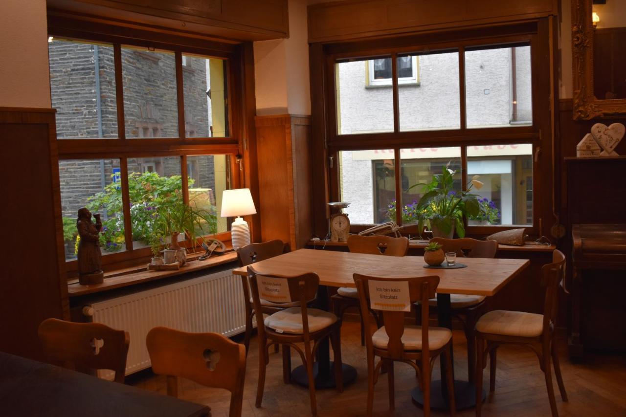 Landgasthof Zur Sonne Enkirch Bagian luar foto