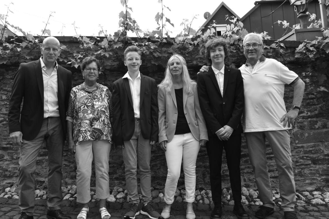 Landgasthof Zur Sonne Enkirch Bagian luar foto