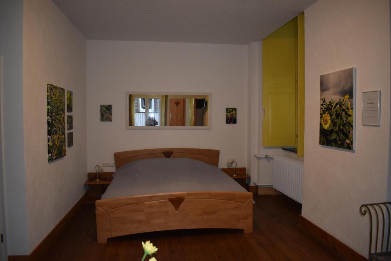 Landgasthof Zur Sonne Enkirch Bagian luar foto