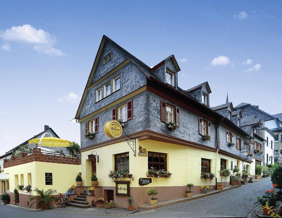 Landgasthof Zur Sonne Enkirch Bagian luar foto